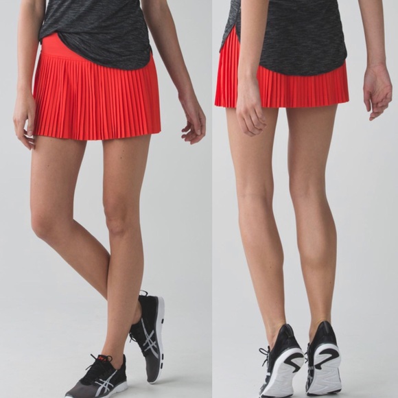 lululemon athletica Dresses & Skirts - [Lululemon] Pleat To Street Skirt Skort Alarming 6
